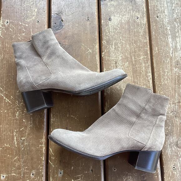 Aquatalia Grey Suede Waterproof Heel Ankle Boots 9.5 - Picture 1 of 7